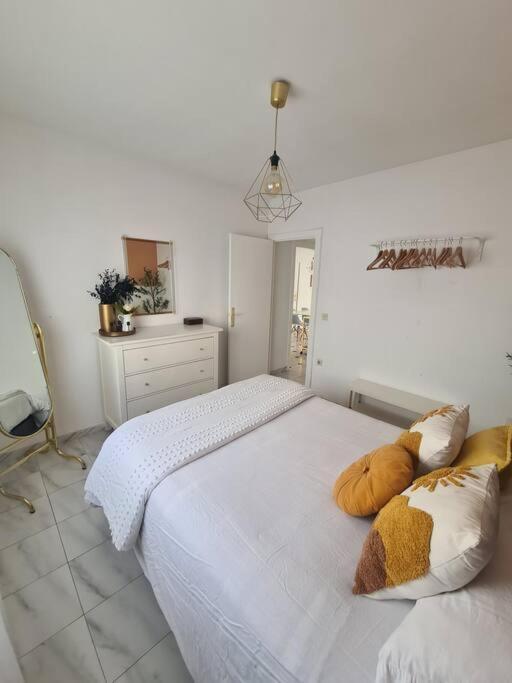 Nice Beachside 2-Bd Apt Near Barcelona Cunit Eksteriør bilde