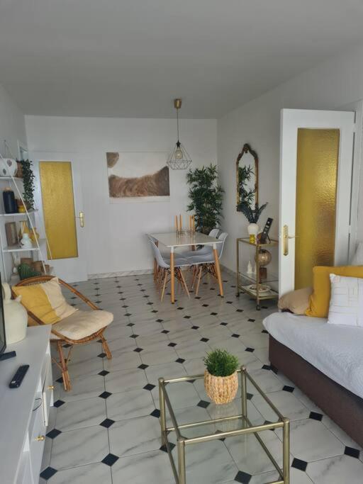 Nice Beachside 2-Bd Apt Near Barcelona Cunit Eksteriør bilde