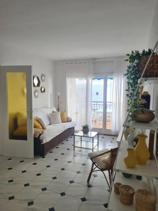 Nice Beachside 2-Bd Apt Near Barcelona Cunit Eksteriør bilde