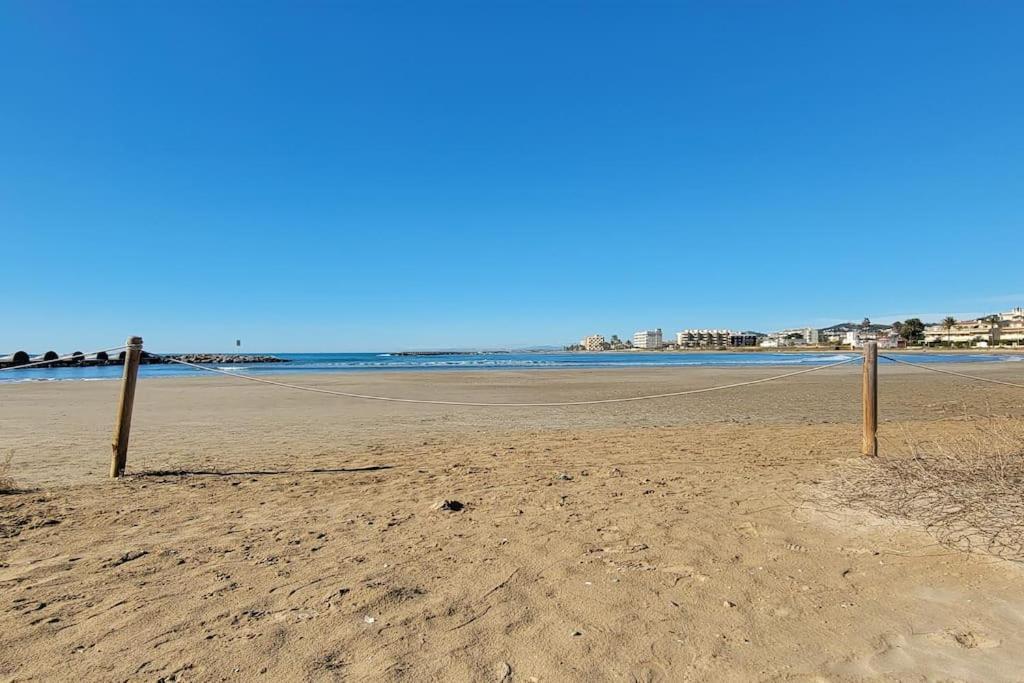 Nice Beachside 2-Bd Apt Near Barcelona Cunit Eksteriør bilde